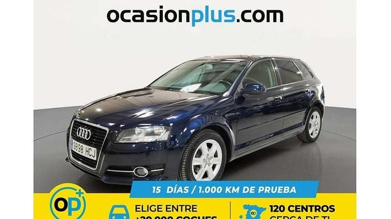 Usado Audi A3 Sportback Attraction 105 CV (77 kW) 2011 Azul Utilitario