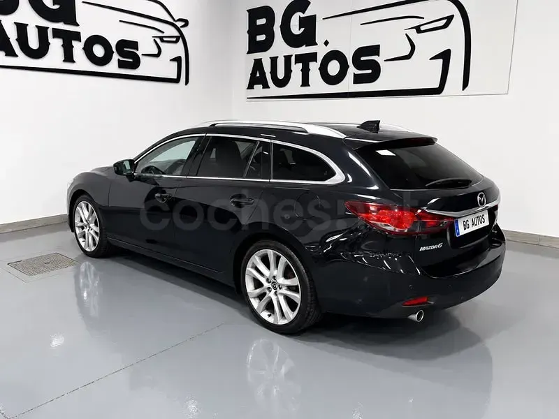 Usado Mazda 6 Luxury 150 CV (110 kW) 2014 Negro Familiar