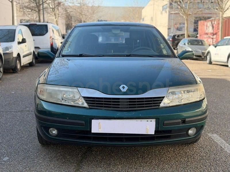 Usado Renault Laguna II Privilege 135 CV (99 kW) 2003 Verde Berlina