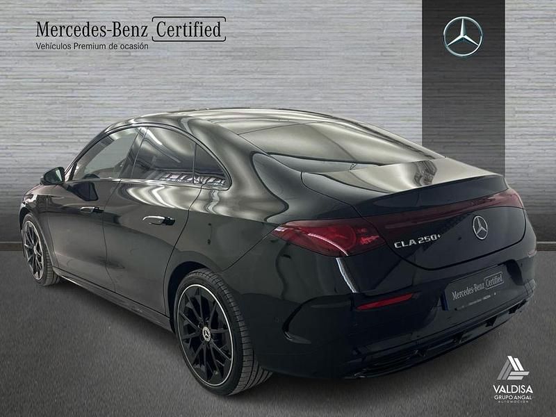 Usado Mercedes CLA 250+ 200 kW (272 CV) 2025 Negro Berlina