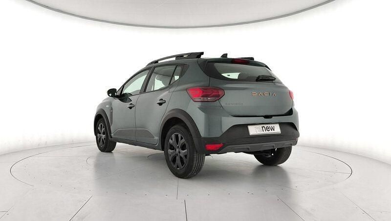 Usado Dacia Sandero Extreme 100 CV (73 kW) 2025 Verde Berlina