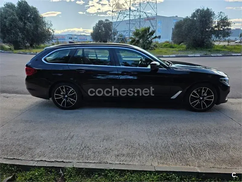 Käytetty BMW 520 Comfort Edition 190 HP (139 kW) 2019 Musta Farmari