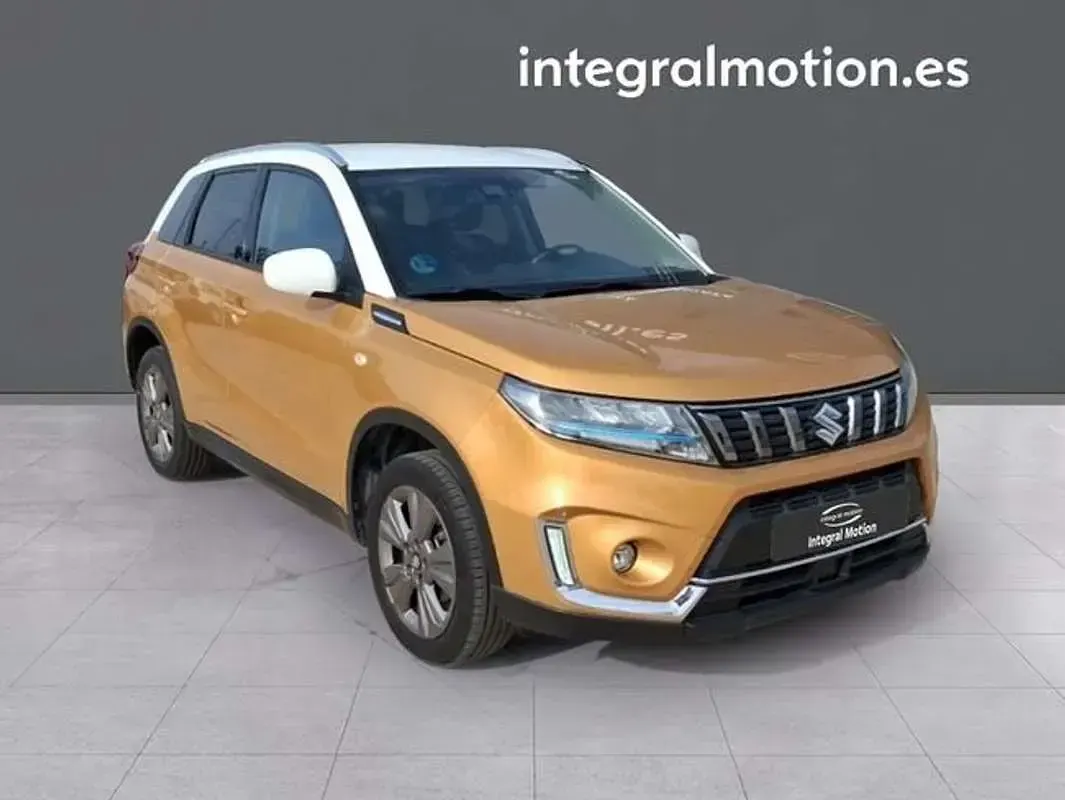 Usado Suzuki Vitara 116 CV (85 kW) 2022 Naranja SUV