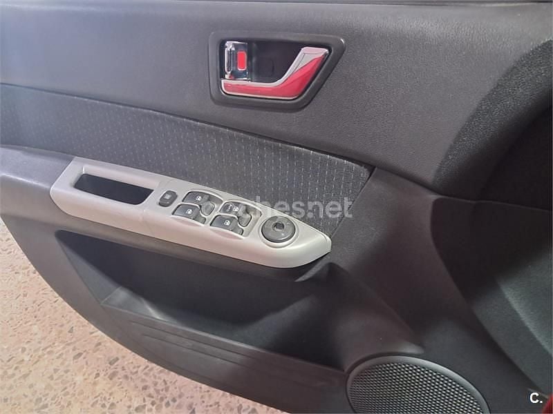 Używany Hyundai Getz 88 KM (64 kW) 2006 Czerwony Hatchback
