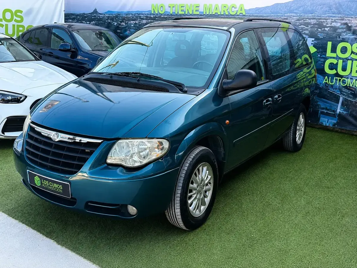 Usado Chrysler Grand Voyager 150 CV (110 kW) 2006 Verde Monovolumen
