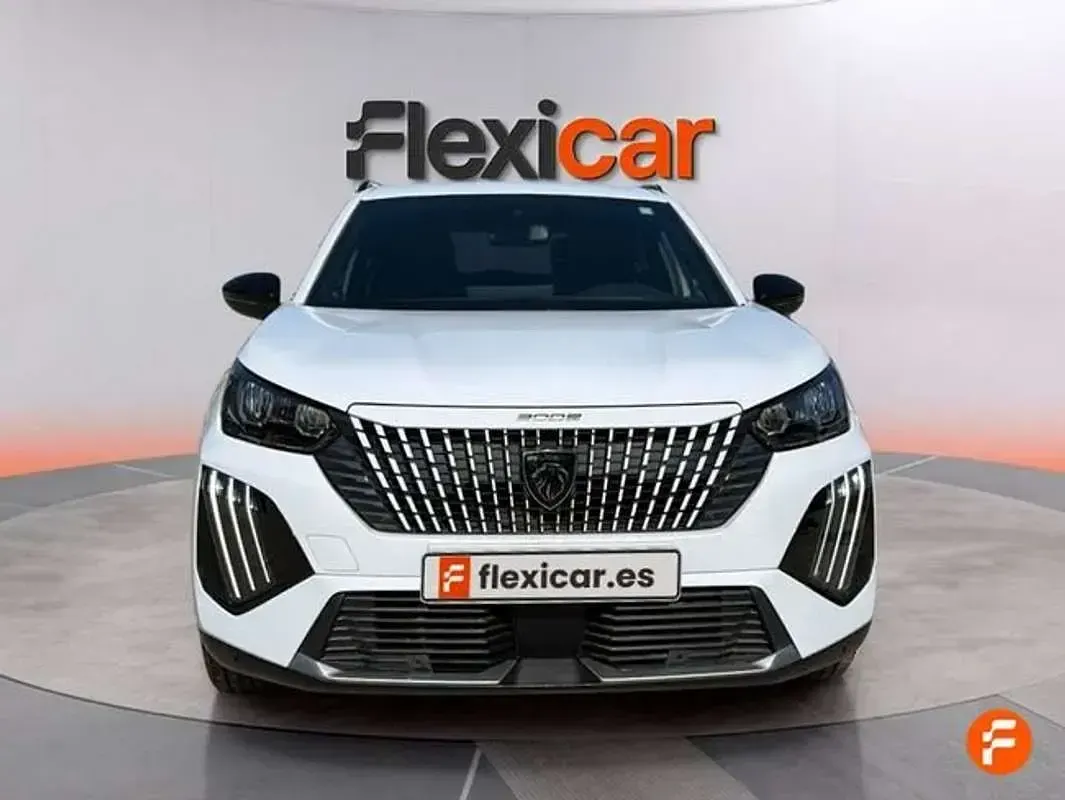 Usado Peugeot 2008 Allure 101 CV (74 kW) 2025 Blanco SUV