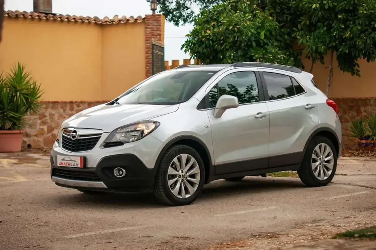 Usado Opel Mokka Excellence 136 CV (100 kW) 2016 Gris SUV