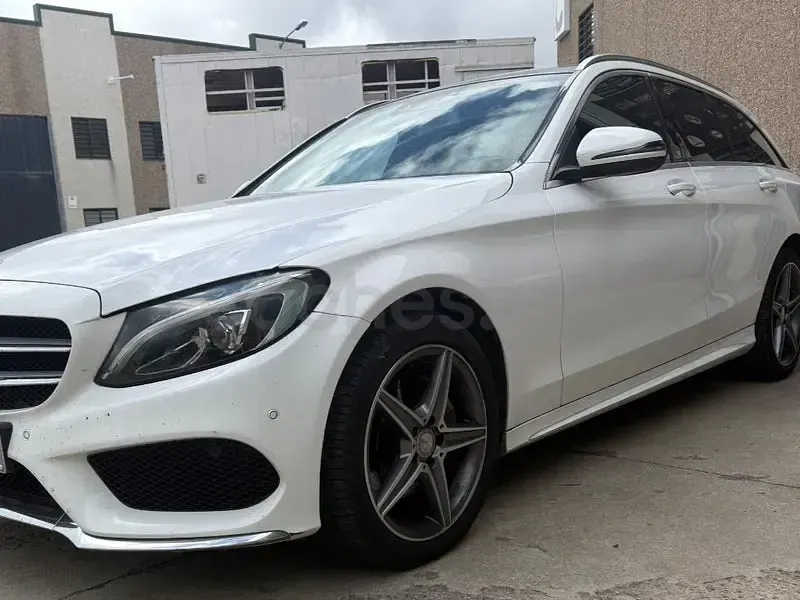 Usado Mercedes C220 170 CV (125 kW) 2017 Blanco Familiar