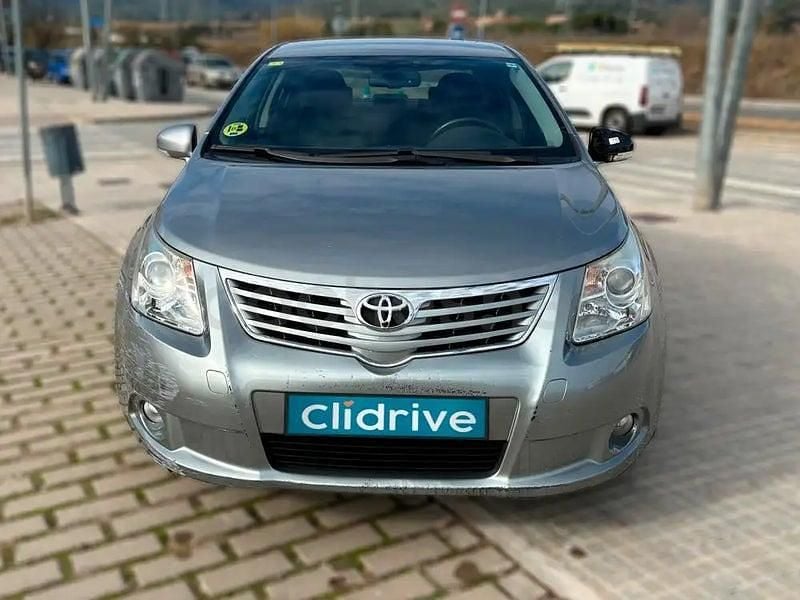 Usado Toyota Avensis Advance 126 CV (92 kW) 2009 Gris / plata Berlina