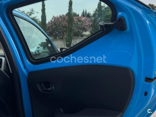 Azul Usado 2017 Toyota Aygo X-play Utilitario | 9500 € (Precio justo) - Imagen 1/4