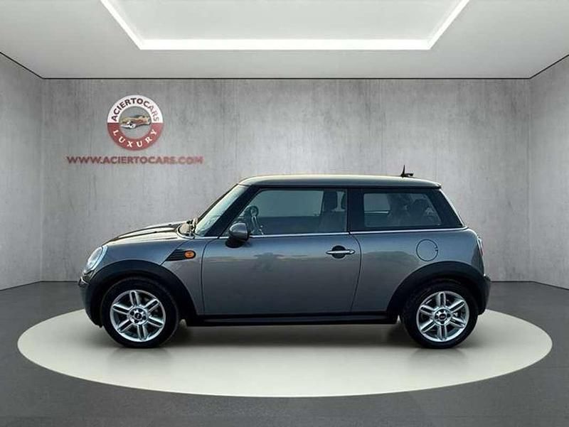 Usado Mini Cooper Brick Lane 122 CV (89 kW) 2010 Gris Utilitario
