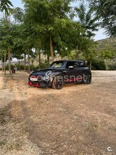 Usado Mini John Cooper Works 306 CV (225 kW) 2020 Gris / plata Utilitario