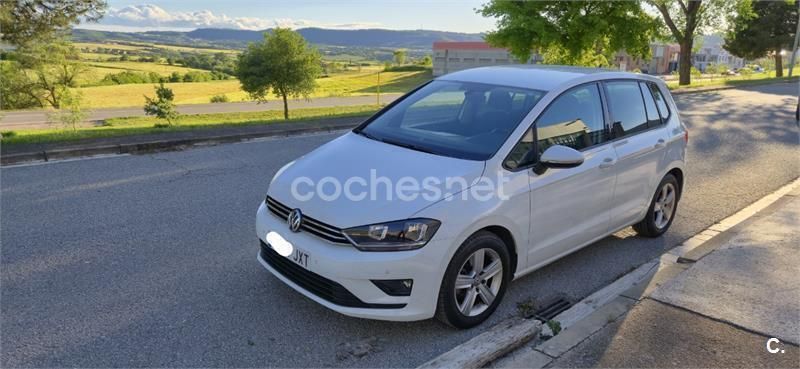 Blanco Usado 2017 VW Golf Sportsvan Advance Monovolumen | 9000 € (Buen precio) - Imagen 1/4