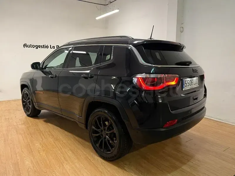 Usado Jeep Compass 150 CV (110 kW) 2020 Negro SUV