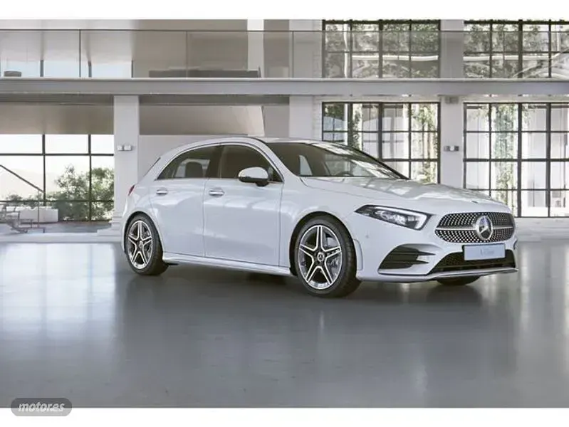 Usado Mercedes A200 AMG line 163 CV (119 kW) 2020 Blanco polar  pintura unicolor Berlina