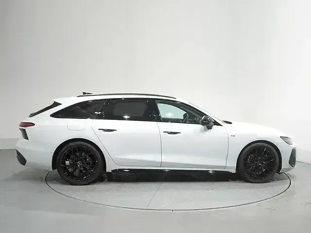 Nuevo Audi A6 S-Line 204 CV (150 kW) 2025 Blanco Familiar