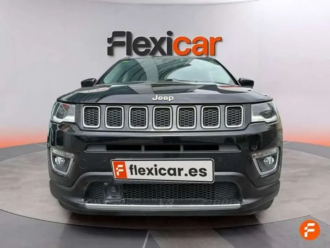 Usado Jeep Compass Limited 140 CV (102 kW) 2019 Negro SUV
