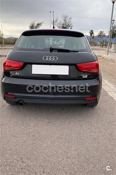 Usado Audi A1 Sportback Attraction 95 CV (69 kW) 2016 Negro Utilitario