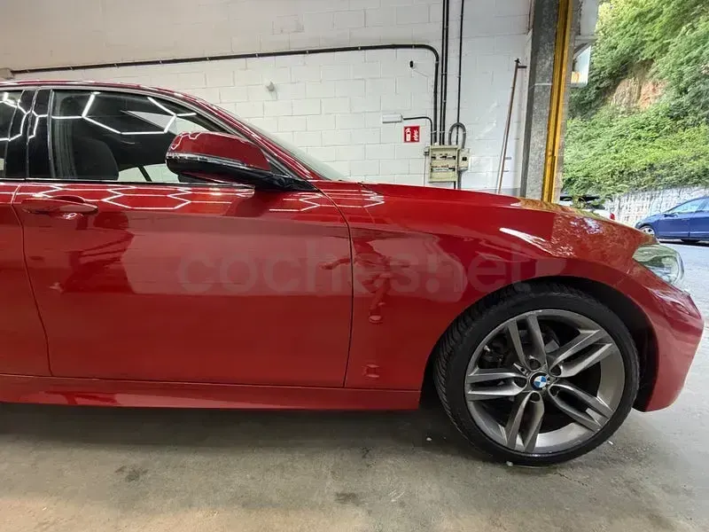 Usado BMW 118 150 CV (110 kW) 2018 Rojo Utilitario