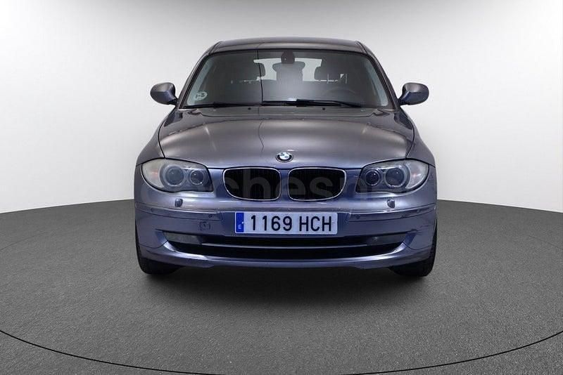 Usado BMW 118 143 CV (105 kW) 2011 Gris / plata Utilitario