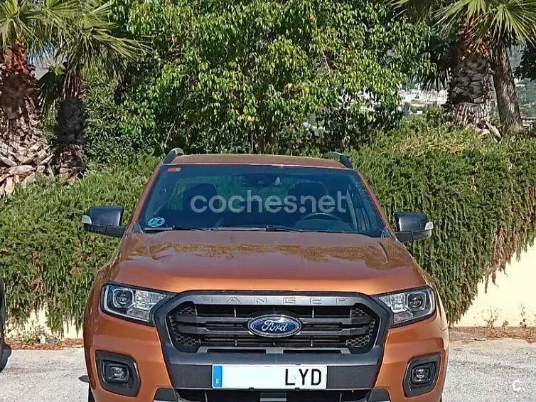 Usado Ford Ranger Wildtrack 213 CV (156 kW) 2022 Naranja Pickup/Camioneta