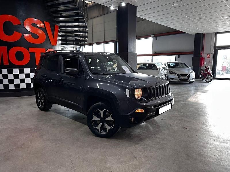 Usado Jeep Renegade Trailhawk 242 CV (177 kW) 2022 Gris SUV