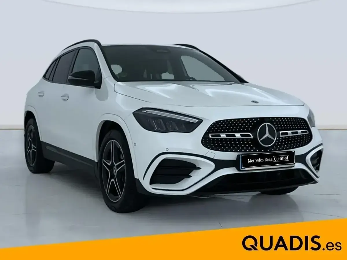Usado Mercedes GLA200 150 CV (110 kW) 2025 Blanco SUV
