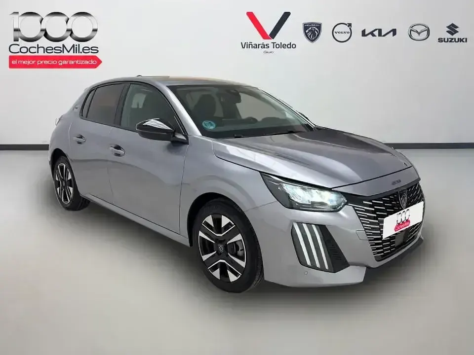 Usado Peugeot 208 Allure 100 CV (73 kW) 2025 Gris Utilitario