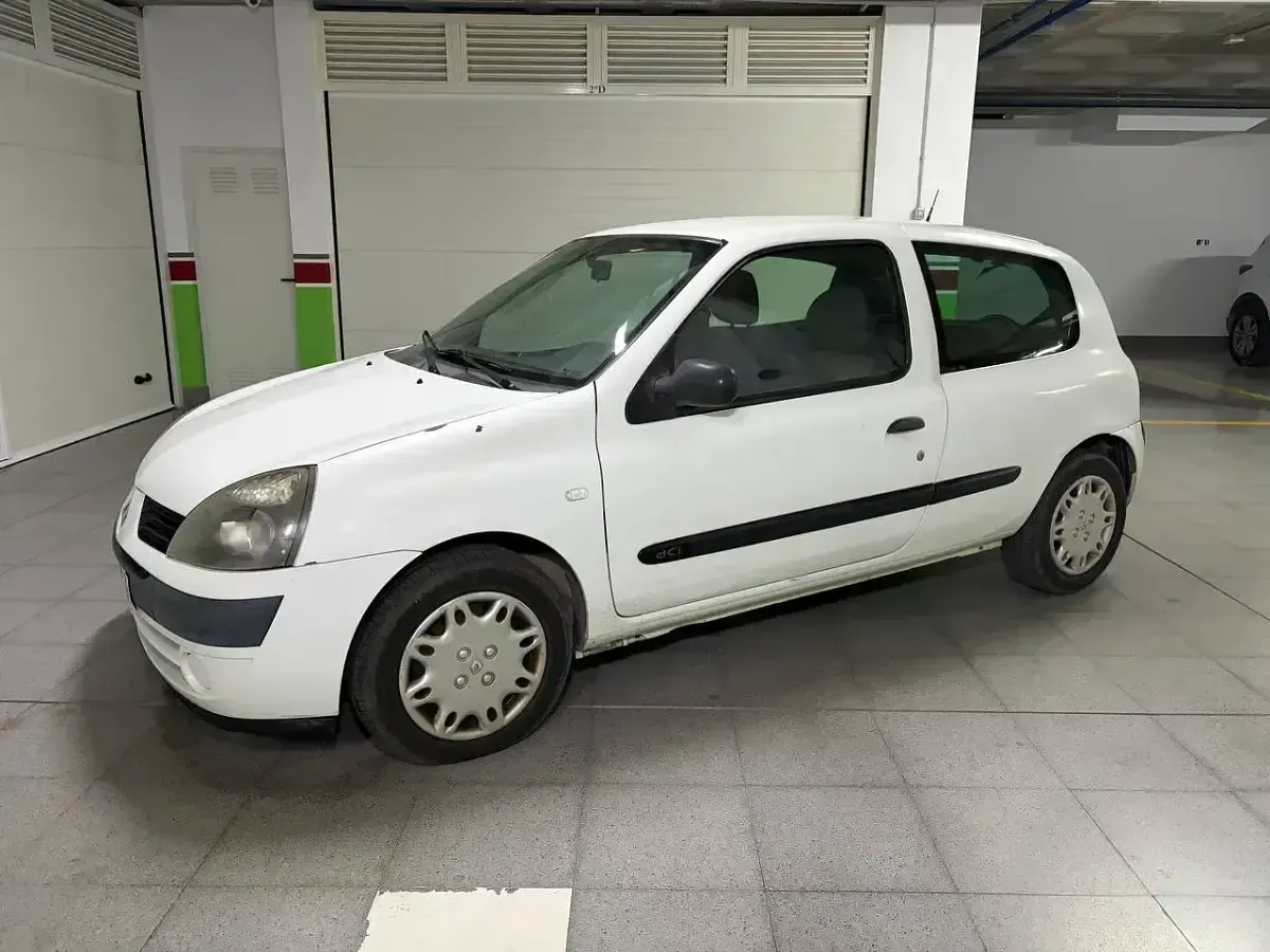 Używany Renault Clio II 80 KM (58 kW) 2004