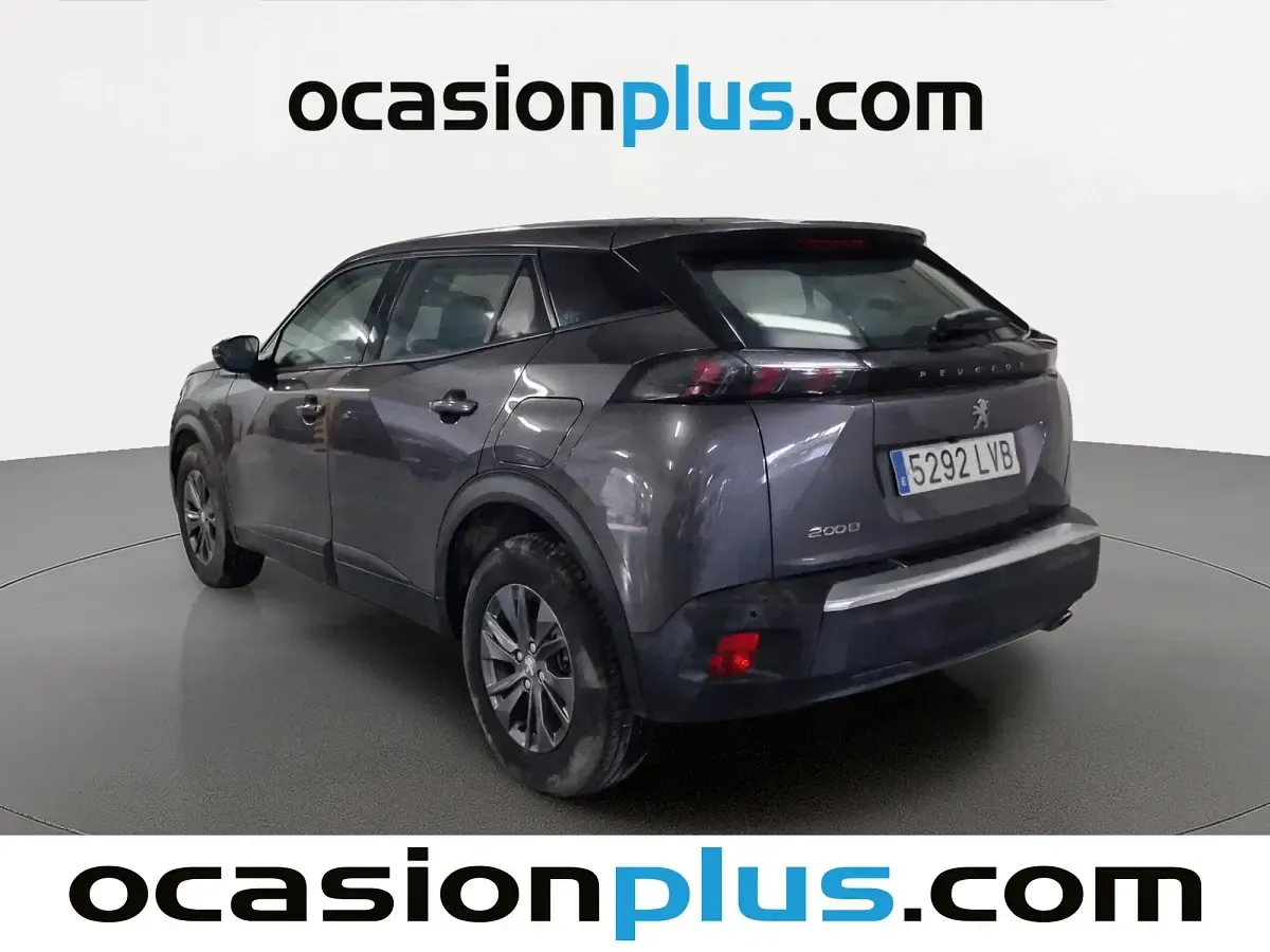 Usado Peugeot 2008 Active 110 CV (80 kW) 2021 Gris SUV