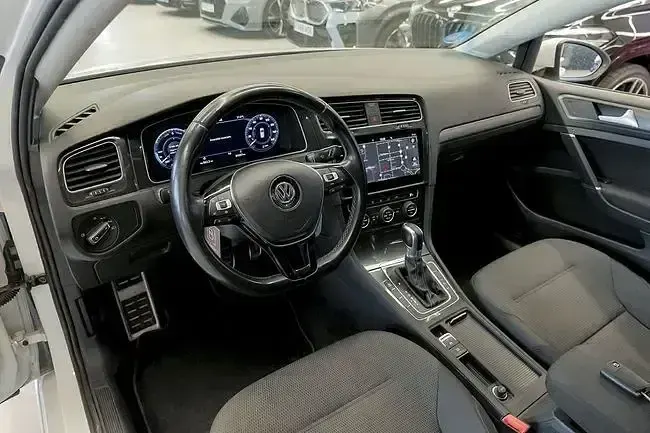 Usado VW e-Golf 100 kW (136 CV) 2019 Blanco Utilitario