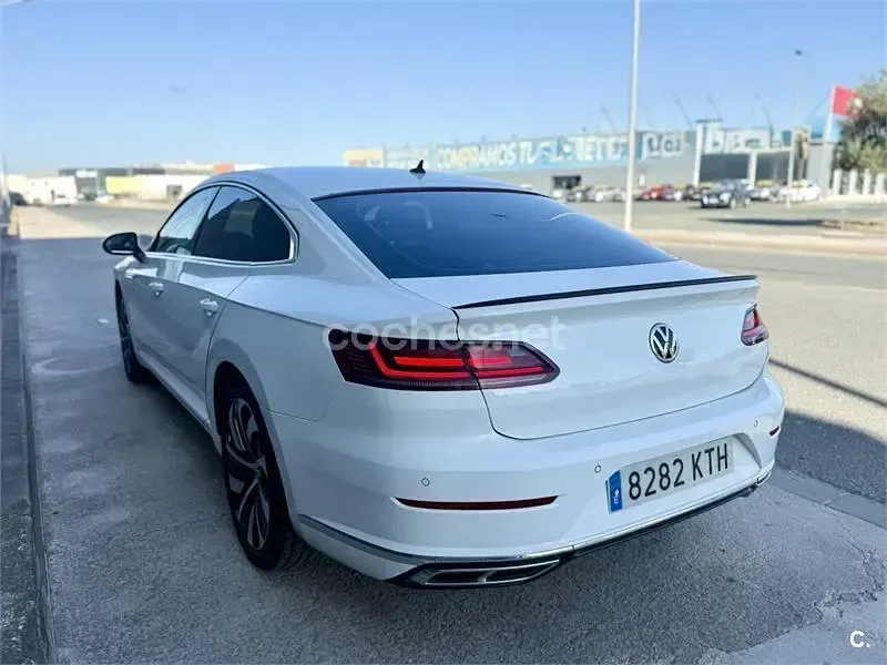 Usado VW Arteon R-line 150 CV (110 kW) 2020 Blanco Berlina