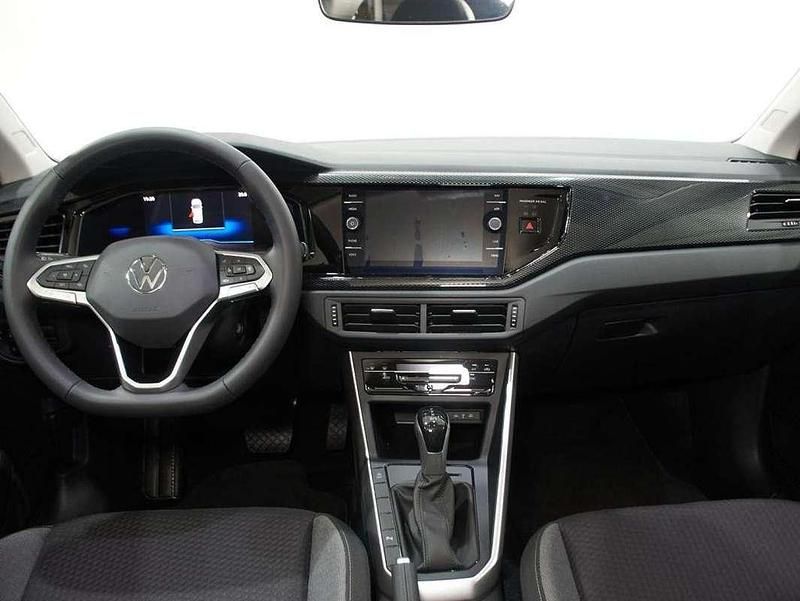 Usado VW Taigo R-line 116 CV (85 kW) 2024 Verde SUV