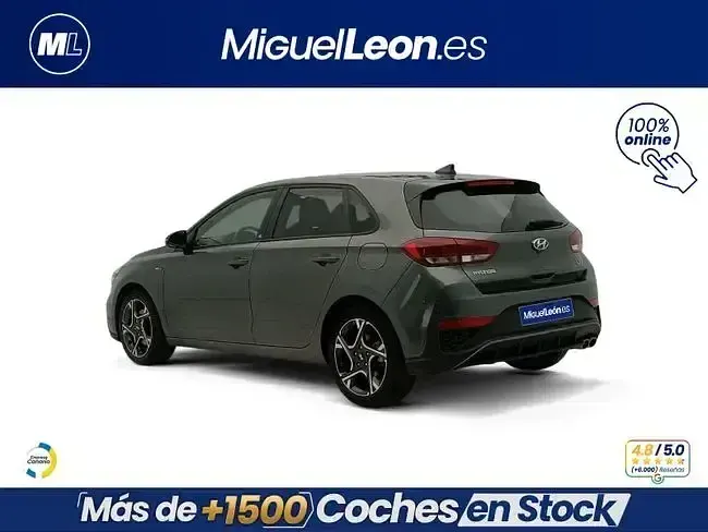 Usado Hyundai i30 N Line 120 CV (88 kW) 2023 Gris Berlina