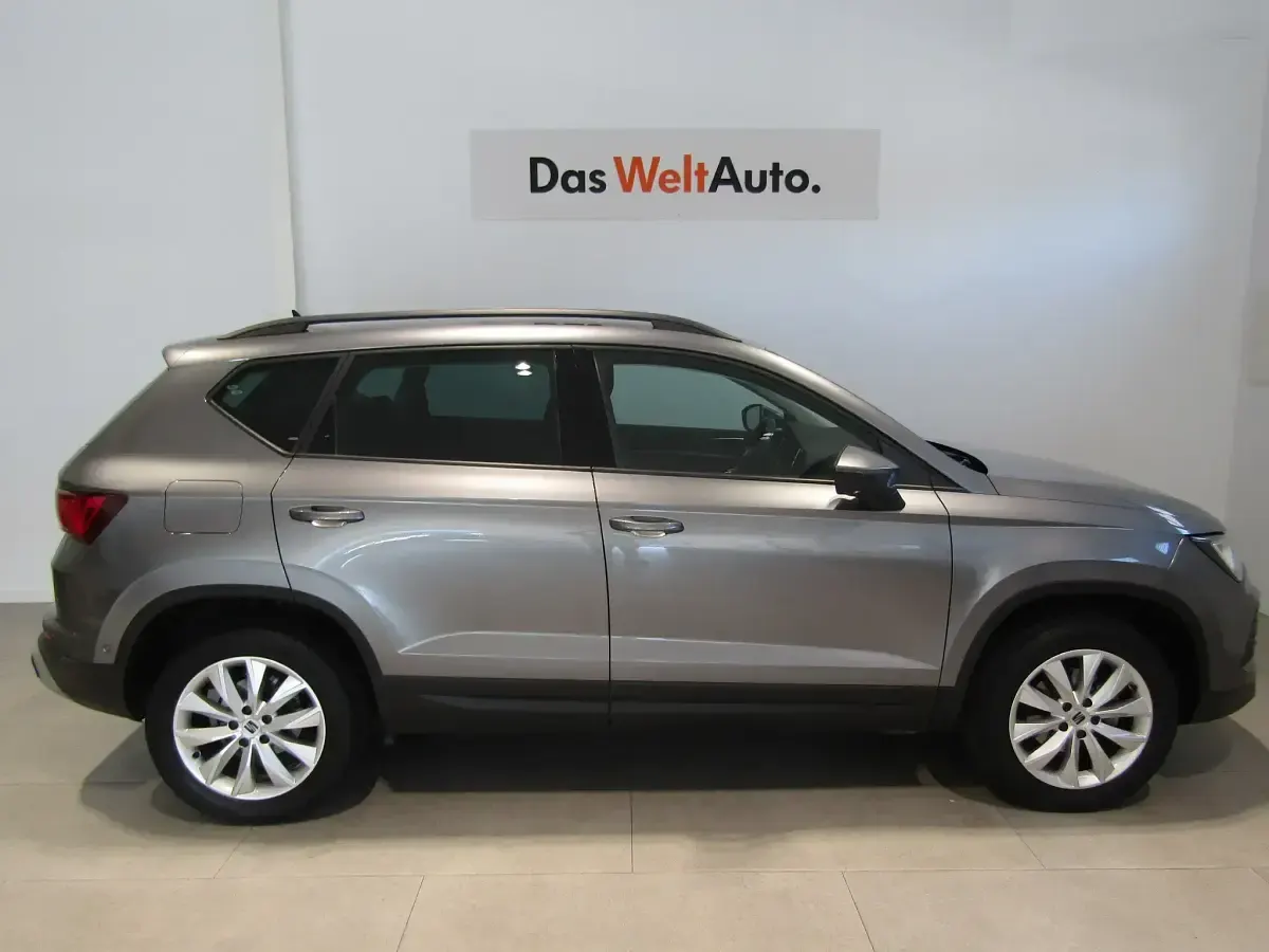Usado Seat Ateca Style 150 CV (110 kW) 2022 Gris SUV