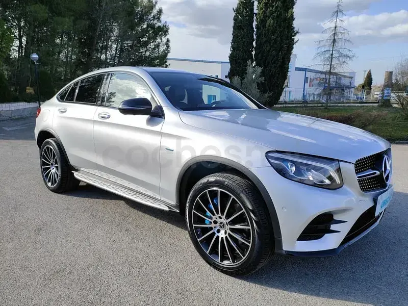 Usado Mercedes GLC350 320 CV (235 kW) 2017 Gris / plata Coupe