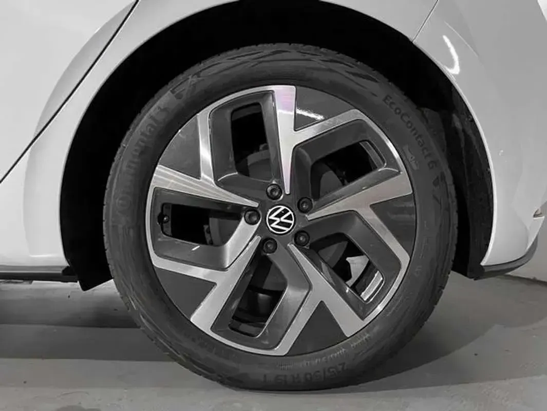 Begagnad VW ID.3 Pro 150 kW (204 HK) 2025 Vit Halvkombi