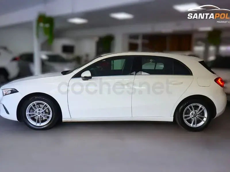 Käytetty Mercedes A180 136 HP (100 kW) 2019 Valkoinen Sedan