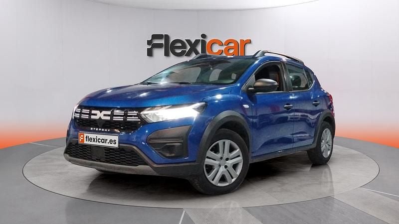 Używany Dacia Sandero Essentiel 101 KM (74 kW) 2023 Niebieski Hatchback