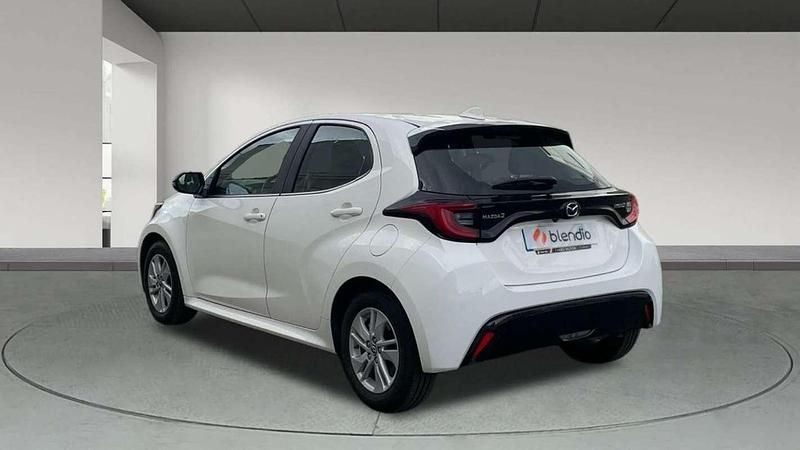 Blanco Usado 2023 Mazda 2 Comfort Utilitario | 18.352 € (Buen precio) - Imagen 1/4