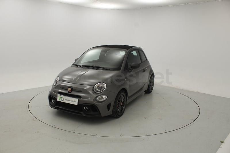 Usado Abarth 695C 180 CV (132 kW) 2023 Gris / plata Descapotable