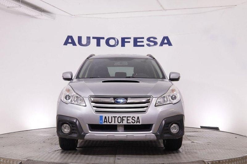 Usado Subaru Outback 150 CV (110 kW) 2014 Plata Familiar