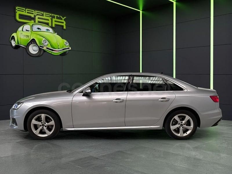 Usado Audi A4 Advanced Plus 136 HP (100 kW) 2021 Cinzento Sedan