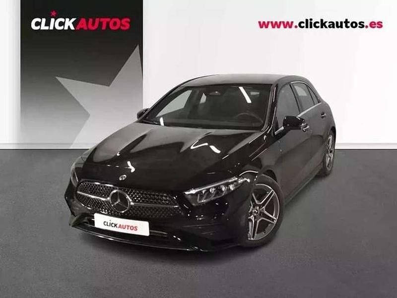 Negro Usado 2024 Mercedes A200 AMG line Berlina | 26.800 € (Super precio) - Imagen 1/4