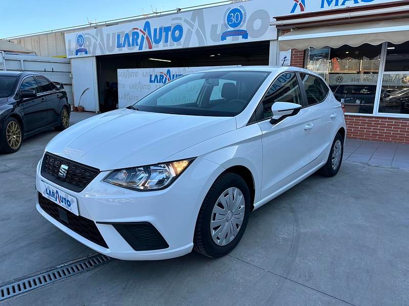 Usado Seat Ibiza Reference 80 CV (58 kW) 2019 Blanco