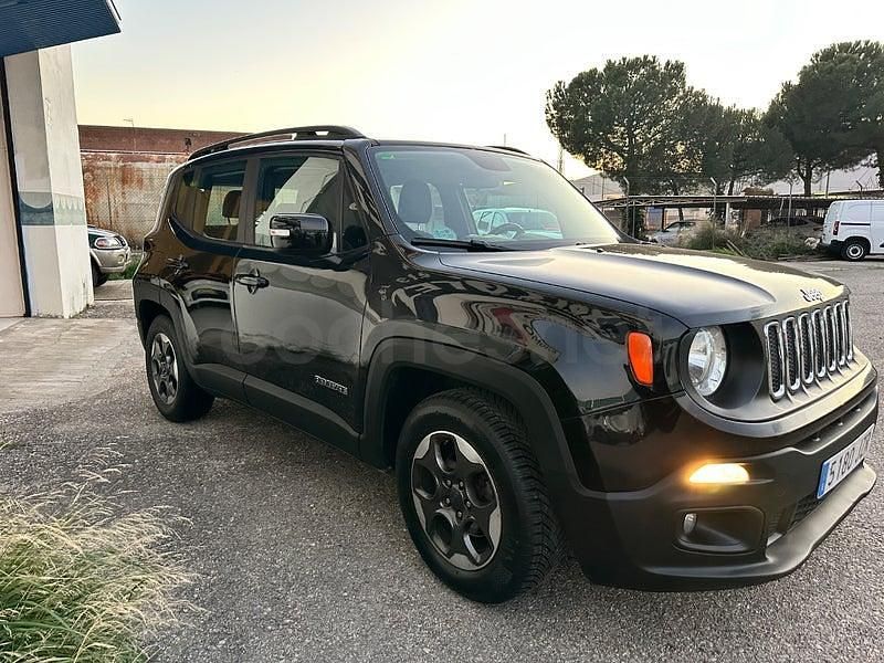Usado Jeep Renegade Limited 120 CV (88 kW) 2017 Negro SUV