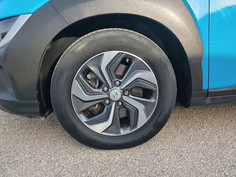 Usado Hyundai Kona 105 CV (77 kW) 2023 Azul SUV
