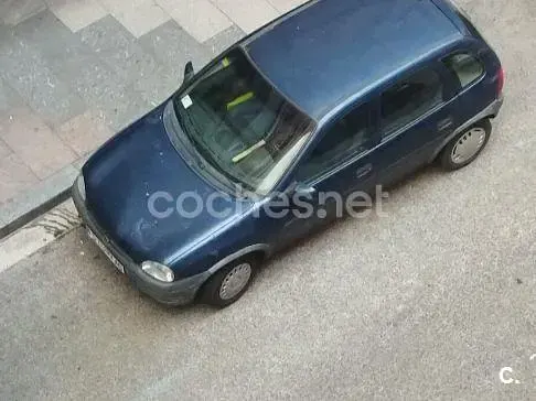 Usado Opel Corsa Swing 45 CV (33 kW) 1994 Azul Utilitario