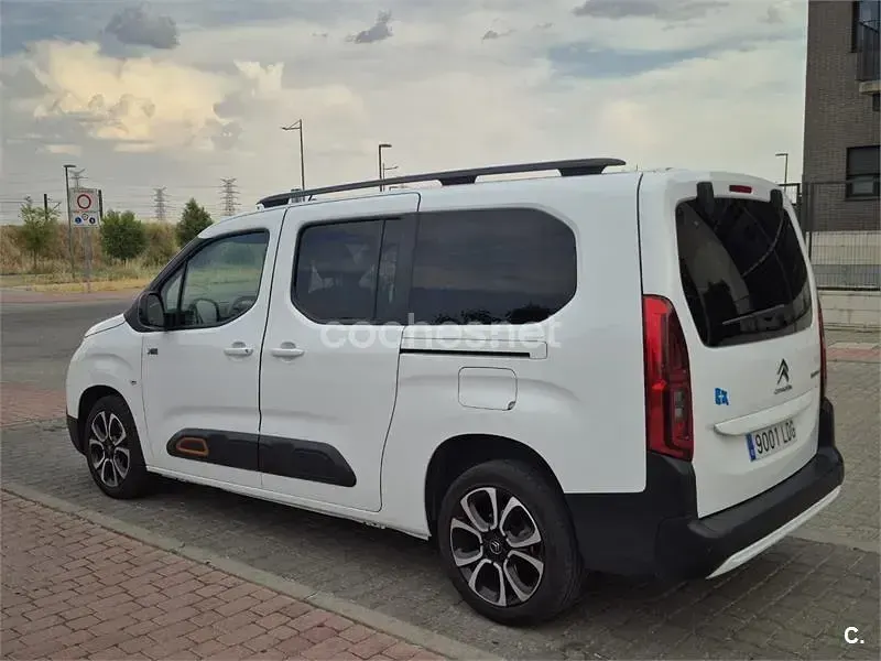 Usado Citroën Berlingo Shine 130 CV (95 kW) 2019 Blanco Monovolumen