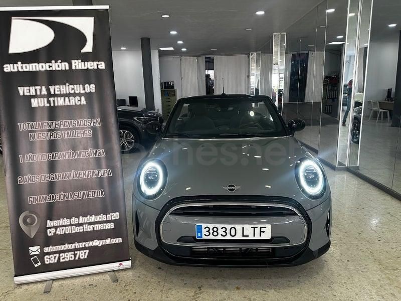 Usado Mini One Cabriolet 102 CV (75 kW) 2021 Gris / plata Descapotable